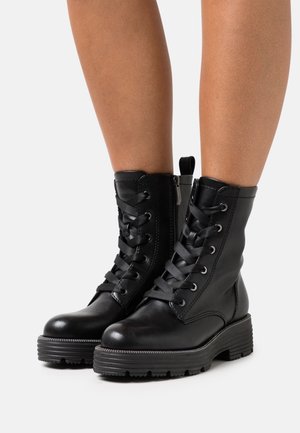 Tamaris, Bottines - black