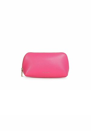 Pochette cosmetica in pelle rosa dalla forma arrotondata, con zip dorata e logo in rilievo sulla parte anteriore. Tocco liscio con finitura opaca.