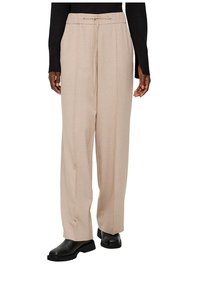 s.Oliver BLACK LABEL WIDE LEG
 - Stoffhose - beige