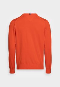 Tommy Hilfiger CREW NECK  - Camisola - acid orange