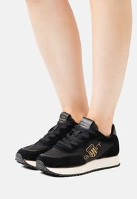 GANT BEVINDA - Sneaker low - black