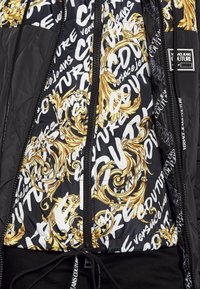 Versace Jeans Couture Klassisk kappa / rock - black