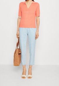 Esprit Collection Triko s potiskem - coral