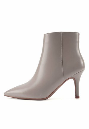 Nine West TRADITIONAL COMFORT REMY 3PR - Stiefelette - gray