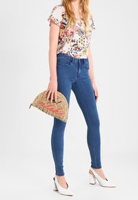 ONLY Vaqueros pitillo - blue denim