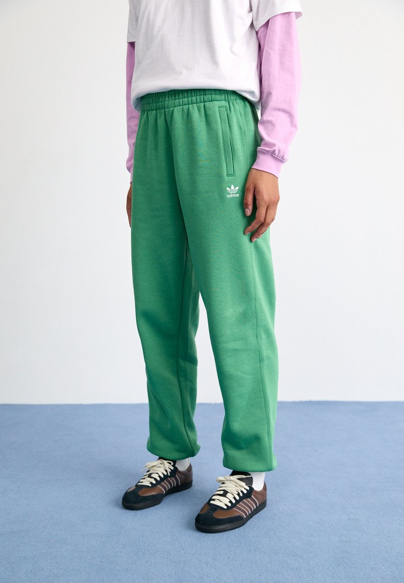 adidas Originals JOGGERS - Dresside alumine osa - preloved green