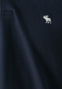 Miniatyrbild 7