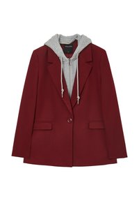 Burgunderfarbener Blazer mit Revers und zwei vorderen Taschen, über einem grauen Hoodie getragen, der einen Reißverschluss und Kordelzüge hat.