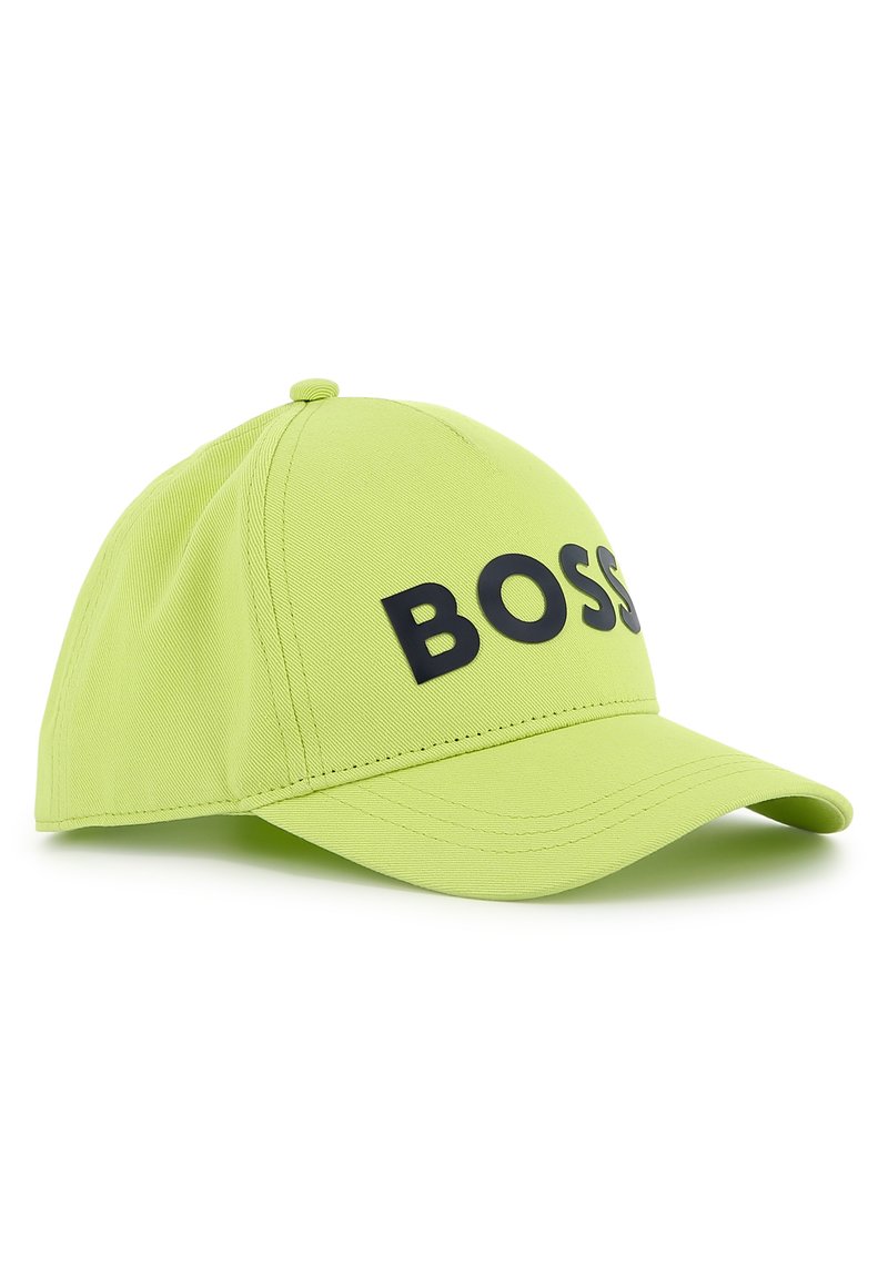 Neon zöld baseball sapka fekete "BOSS" logóval, strukturált forma, ívelt sild és sima, texturált anyag.