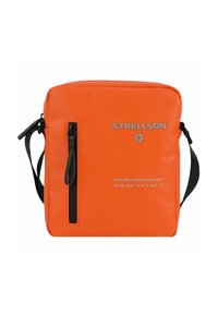 Oranžová obdélníková crossbody taška vyrobená z hladkého materiálu, s přední kapsou na zip, ramenním popruhem a embosovaným logem značky.