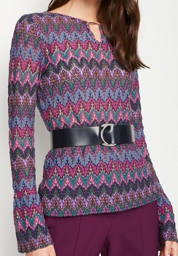 comma Sweter