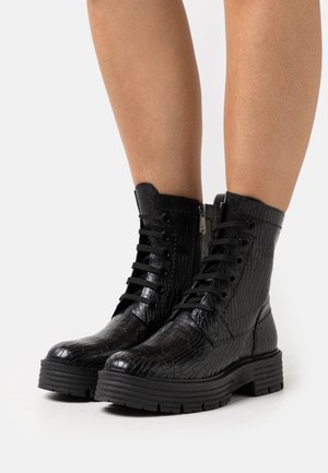 Marco Tozzi Platform ankle boots - black