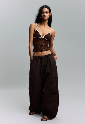 Bershka Felső - dark brown