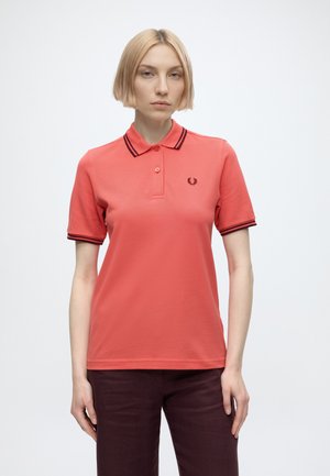 Fred Perry THE TWIN TIPPED - Pólóing - strawberry cream/oxblood