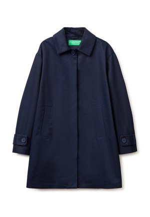 Cappotto monopetto blu navy con colletto, due tasche frontali, polsini con bottoni e una targhetta interna verde con la scritta "United Colors of Benetton".