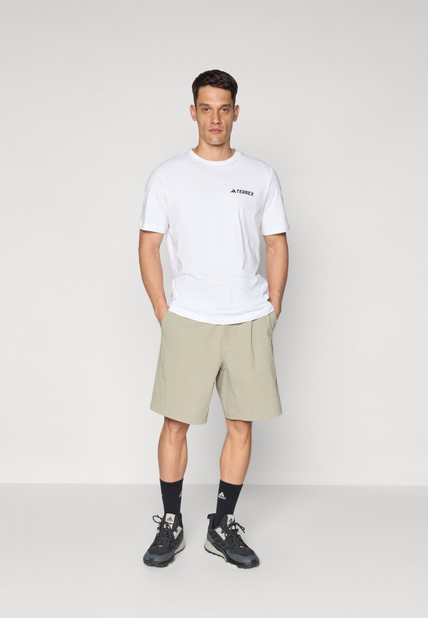 Outdoor shorts - putty beige4