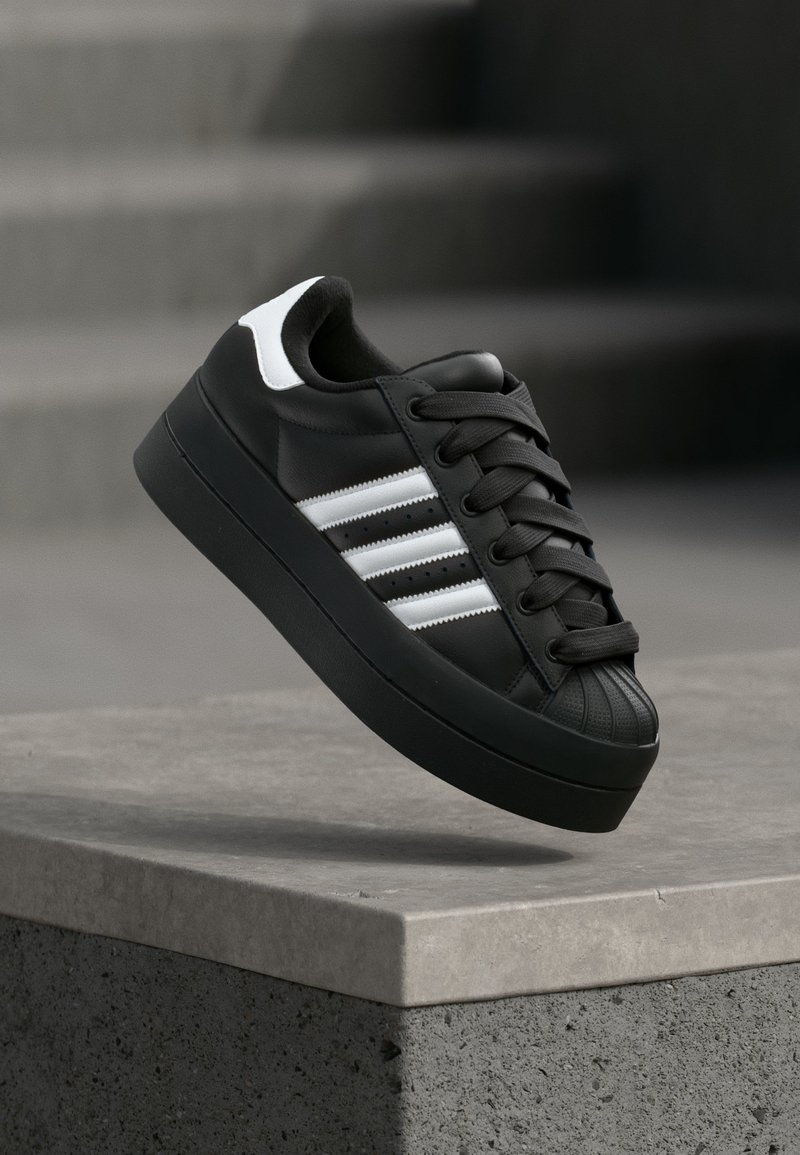 adidas Originals SUPERSTAR STACK core black/footwear white/black