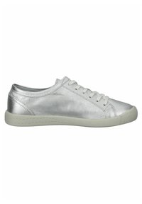 Zapatilla metálica plateada con parte superior de cuero liso, suela de goma blanca y cierre de cordones. Diseño minimalista, sin logotipos ni patrones visibles.