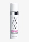 XTRA LARGE BOMBSHELL VOLUMIZER - Mousse