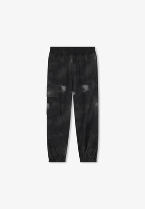 Zwarte cargopants met een elastische tailleband, zijvak en taps toelopende boorden. Kenmerkt een subtiel gestructureerd patroon met een lichte glans.