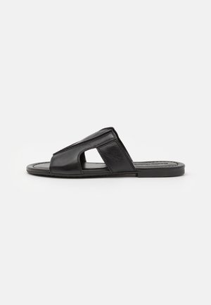 Pantofle - black