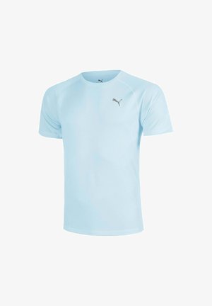Lichtblauw sportief T-shirt met korte mouwen en ronde hals, met klein grijs Puma-logo links op de borst.