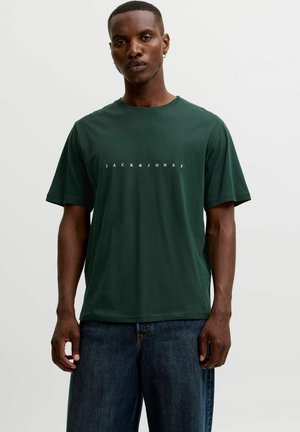 Jack & Jones, JJESTAR JJ TEE SS NOOS - T-Shirt print - scarab