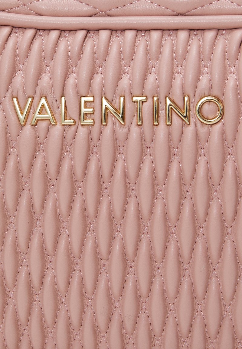 Sac à Bandoulière Valentino Frequency Re Camera Bag - Couleur Cipria (Rose) - 100% PU - Neuf Avec Étiquettes