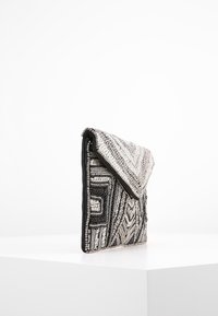 Vero Moda Kuvertväska - black