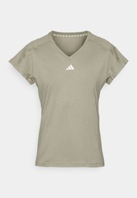 TRAIN ESSENTIALS MINIMAL BRANDING V NECK - Sports T-shirt - silver pebble