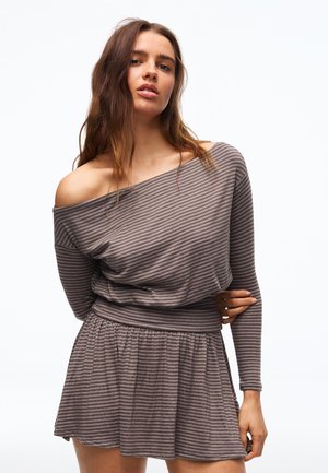 BELTED LONG-SLEEVE PRINT - MINI - Rochie din jerseu - dark brown