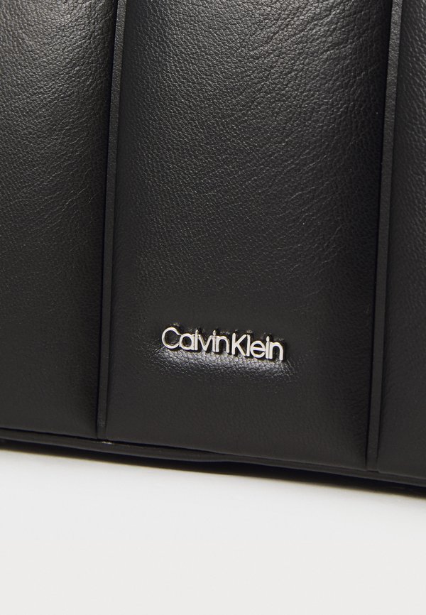 LINE QUILT SHOULDER BAG - Handbag4