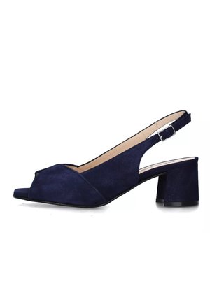 Scarpa slingback in suede blu navy con punta aperta, caratterizzata da un tacco squadrato e una cinghia alla caviglia sicura. Texture liscia con dettagli minimi.