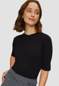 s.Oliver BLACK LABEL IM SLIM FIT MIT KONTRASTDETAILS - T-shirt basic - schwarz