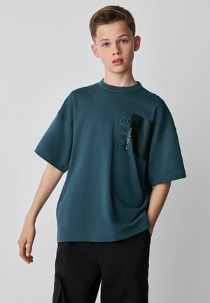 Baker by Ted Baker, REGULAR FIT - OVERSIZED EMBOSSED T-SHIRT - T-shirt con stampa - grey