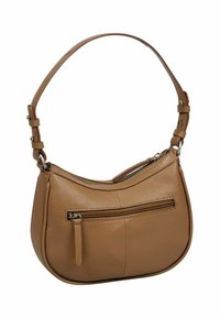 Borsa a spalla in pelle marrone con texture, dotata di tasca frontale con zip e tracolla regolabile con borchie metalliche.