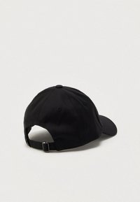 EA7 Emporio Armani TRAIN VISIBILITY UNISEX - Gorra - black