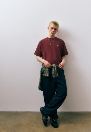 PULL&BEAR BOXY LOGO STWD - T-Shirt basic - bordeaux