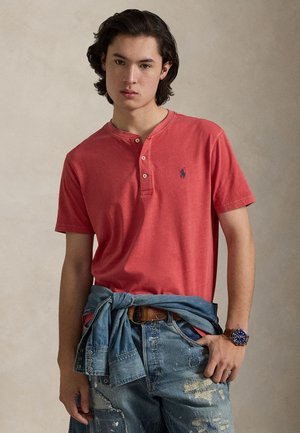 SLUB JERSEY SHORT-SLEEVE HENLEY SHIRT - T-Shirt basic - spring red
