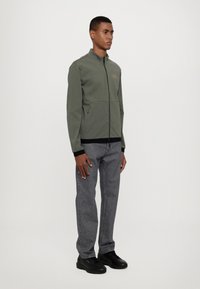 EA7 Emporio Armani Viegla jaka - beetle