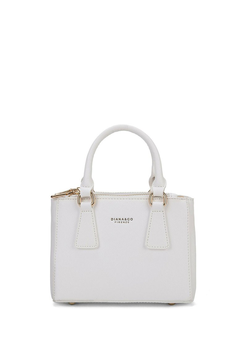 Piccola borsa bianca realizzata in materiale sintetico testurizzato, con due manici corti, dettagli in metallo dorato e chiusura con zip.