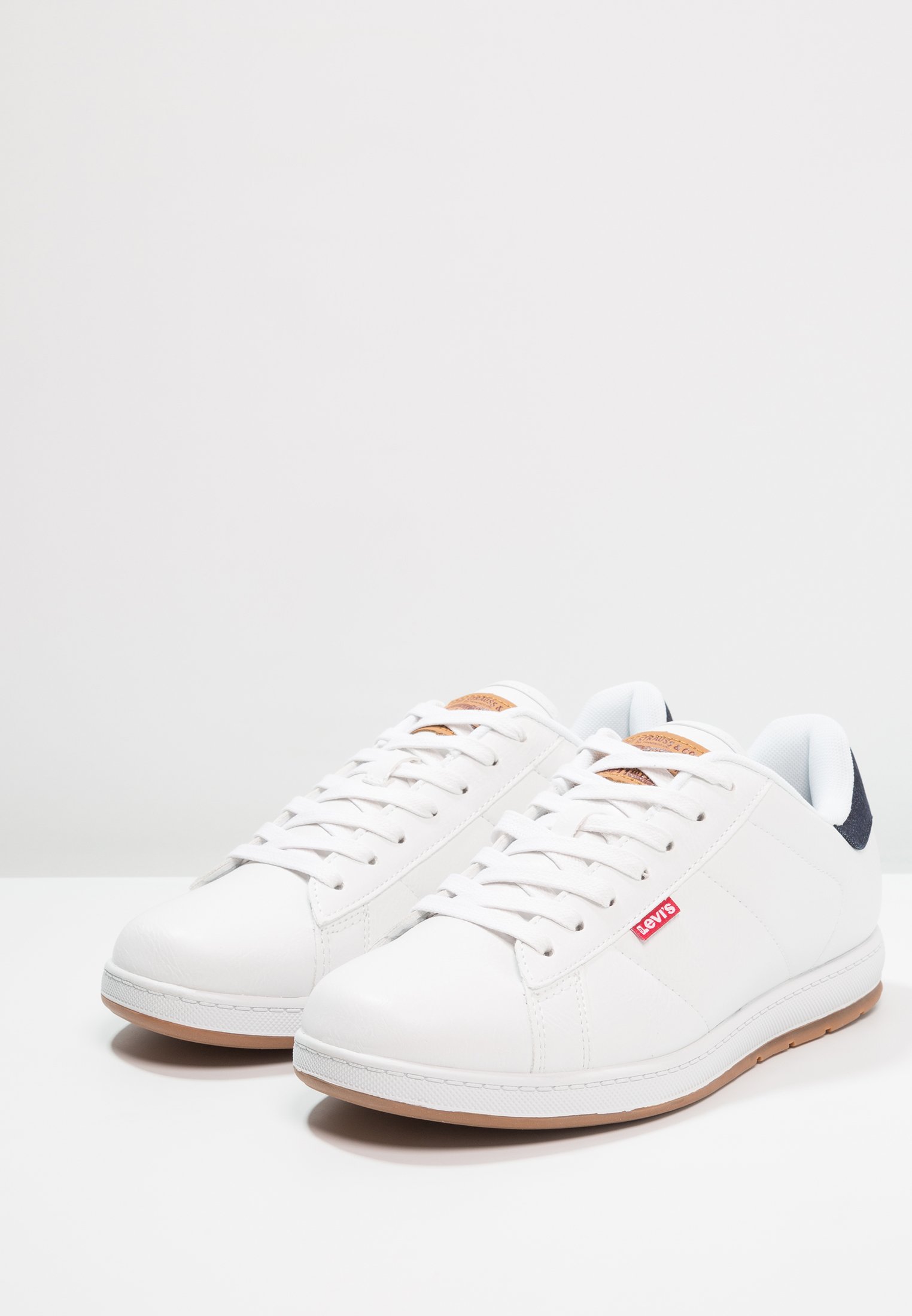 Levi's® DECLAN MILLSTONE - Zapatillas - regular white/blanco - Zalando.es