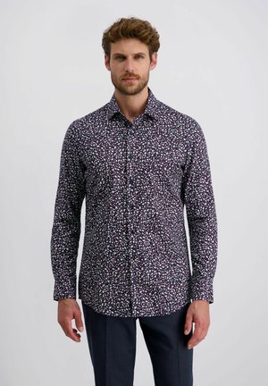 Donkerpaars langemouwen shirt met een klein wit en roze bloemenpatroon, knoopsluiting aan de voorkant en een klassieke kraag.