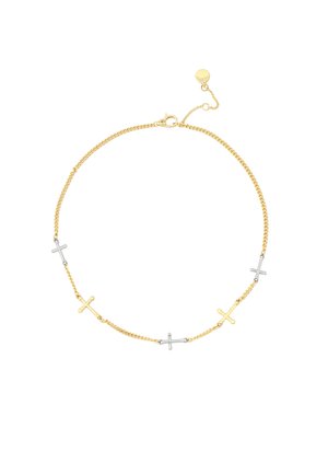 Collar de cadena de oro que presenta encantos de cruz alternos en amarillo y plata, con un cierre de langosta y longitud de cadena ajustable.