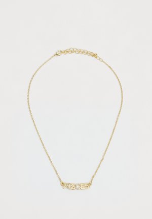 Colier din aur cu o lanț delicat, având un pandantiv central "PEȘTI" intercalat cu o piatră rotundă și una rectangulară.