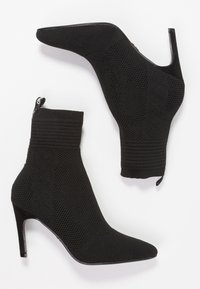 Buffalo Botines de tacón - black