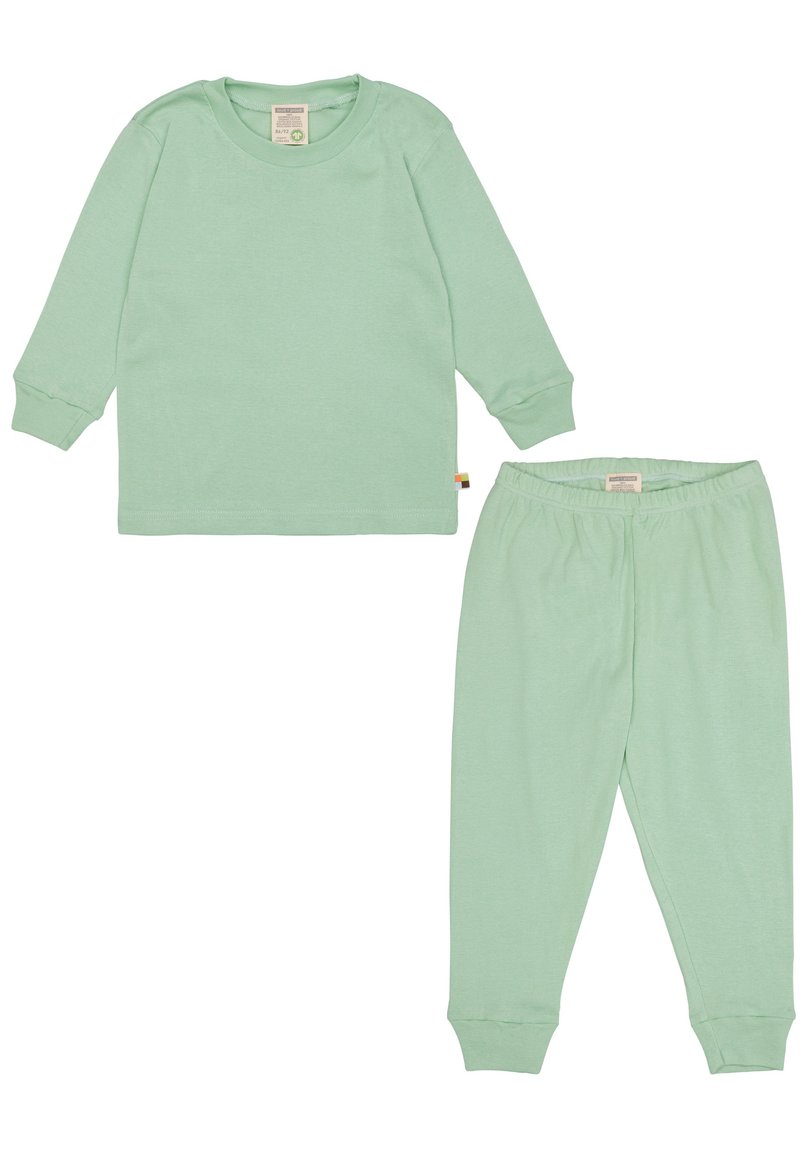 Set di pigiama in cotone verde chiaro composto da due pezzi; presenta una maglietta a maniche lunghe e pantaloni con vita elastica, caratterizzati da una consistenza morbida e senza fantasie.