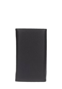 Portafoglio nero con una finitura liscia e testurizzata, forma rettangolare e bordi cuciti. La superficie presenta un motivo sottile.
