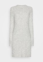 Essnce Vestido De Punto De Cuello Alto De Hombros Caídos Bajo Con