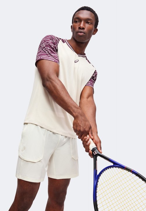 ASICS PADEL COURT - Sports T-shirt - soft oat — foto 4